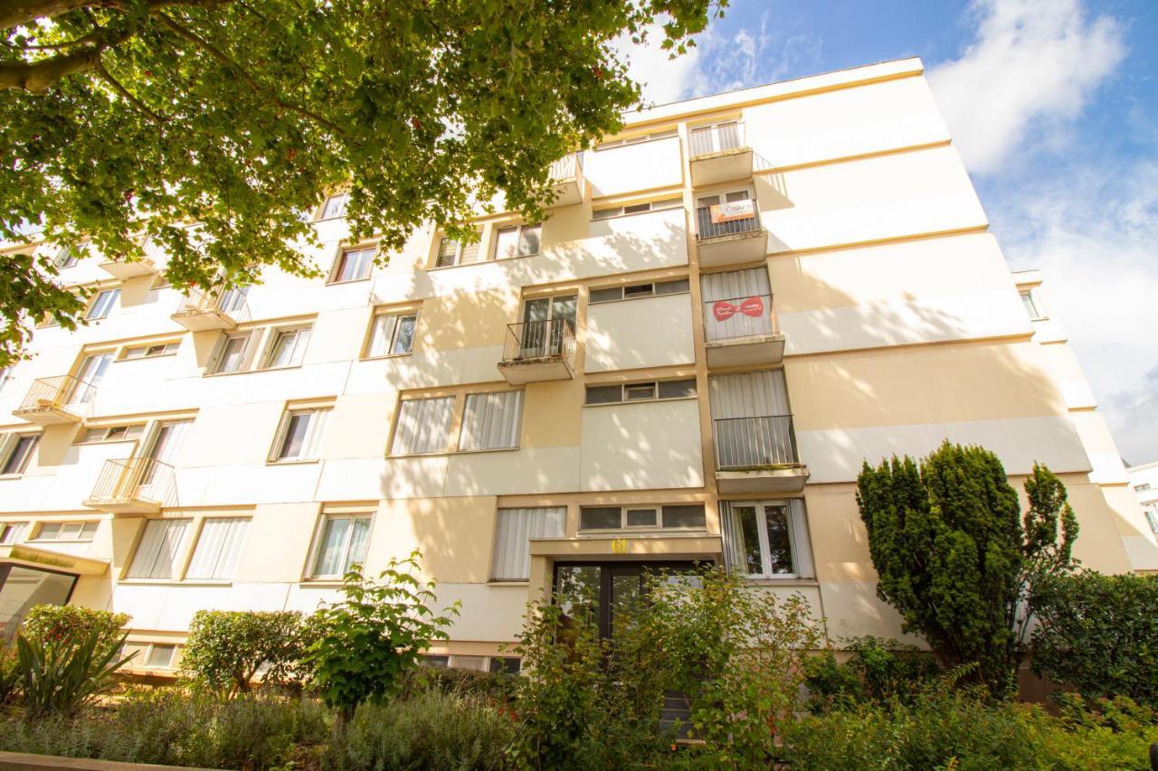 La Hearty Room Logement En Colocation 르 플레시-로뱅송 외부 사진