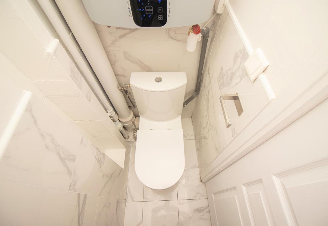 La Hearty Room Logement En Colocation 르 플레시-로뱅송 외부 사진